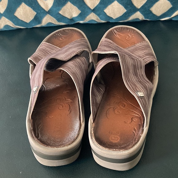 Bzees Wedge Shoes - Picture 3 of 8